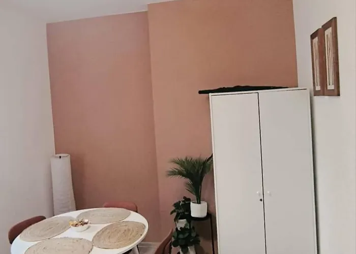 格但斯克公寓酒店 *